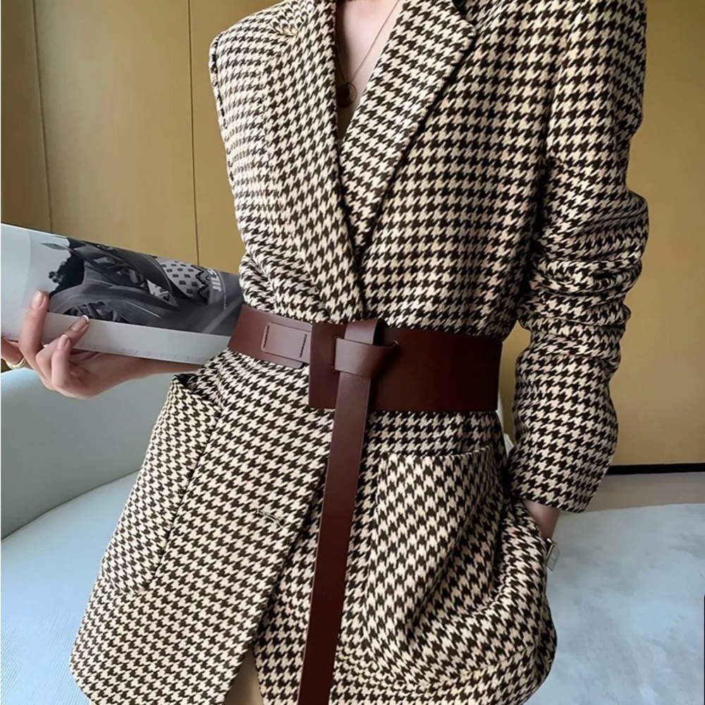 Commense Houndstooth Blazer with Brown Belt